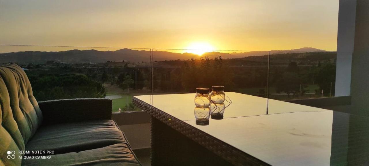 קאלטה דה ולס Appartement Baviera Hills - Torre Del Mar - Costa Del Sol מראה חיצוני תמונה