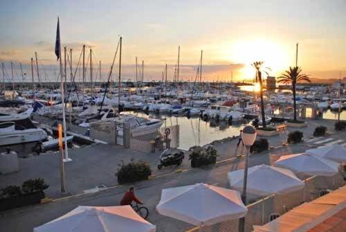 קאלטה דה ולס Appartement Baviera Hills - Torre Del Mar - Costa Del Sol מראה חיצוני תמונה